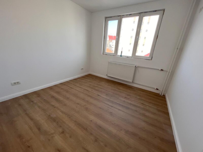 1 Decembrie 1918, langa metrou,